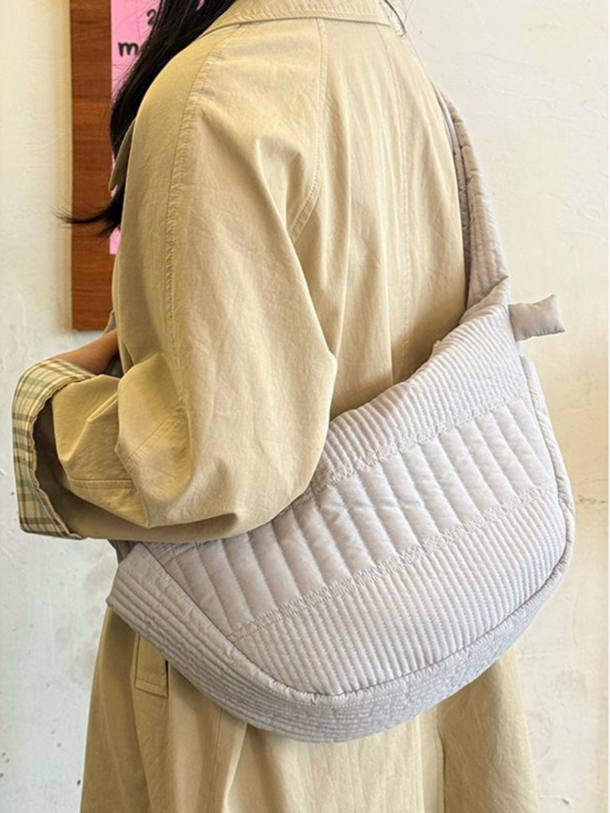 Large Capacity Wide Strap Tote Bag - Stylish Cloud Design for Commuting, Shoulder and Crossbody Wear, Niche Fashion Essential Large Capacity Wide Strap Tote Bag - Stylish Cloud Design for Commuting, Shoulder and Crossbody Wear, Niche Fashion Essential