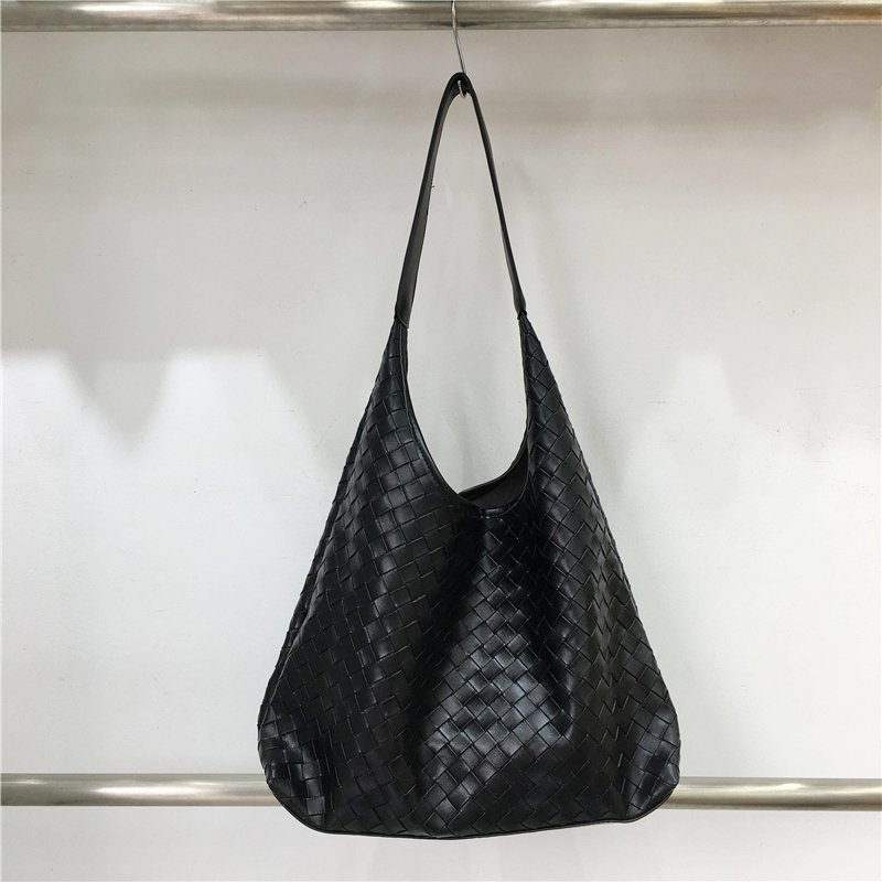 Large Capacity Women's Canvas Woven Underarm Tote Bag - Casual Versatile Style for 2024, Perfect for Daily Use