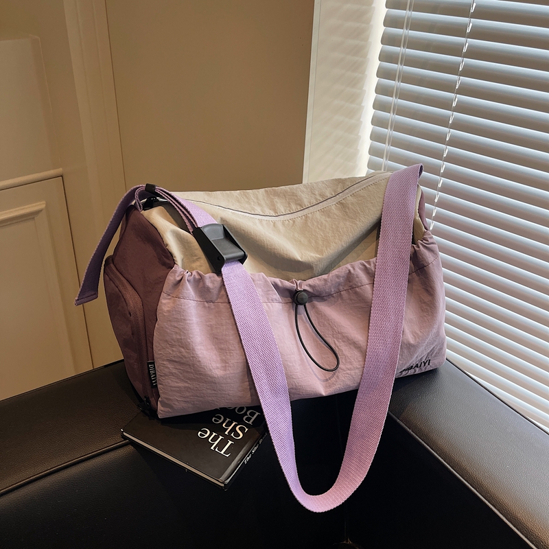 Large Capacity Women's Travel Bag - Stylish Lightweight Sports Fitness Shoulder Crossbody Bag for Short Trips & Business Travel