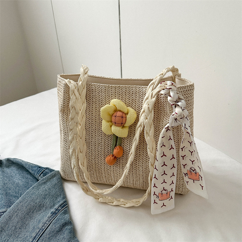 Large-Capacity Woven Straw Shoulder Bag for Women – 2025 Summer Versatile Beach Crossbody Tote