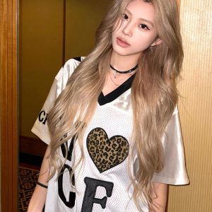 Leopard Print Heart Retro V-Neck T-Shirt for Women - American Style Casual Short Sleeve Sports Top, Quick-Dry Summer Outfit