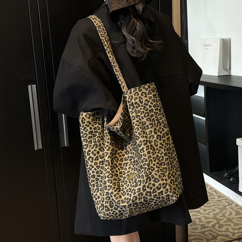 Leopard Print Reversible Canvas Tote Bag for Women, 2025 Trendy Large Capacity College Style Casual Bag