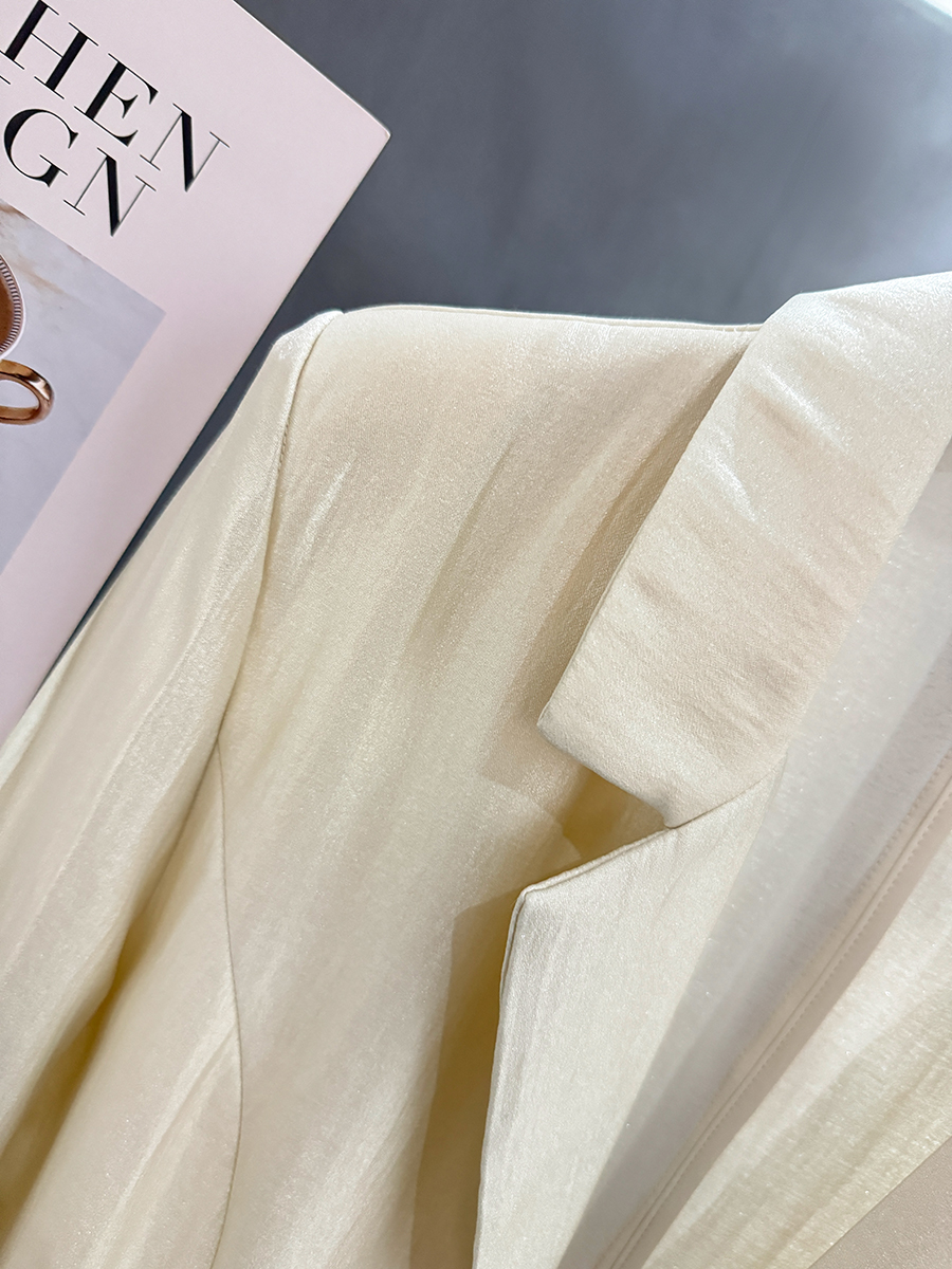 Light Beige Chinese Style Women's Suit Jacket - Thin Draped Fashionable Trendy Summer 2025 Small Suit for Elegant Looks Light Beige Chinese Style Women's Suit Jacket - Thin Draped Fashionable Trendy Summer 2025 Small Suit for Elegant Looks