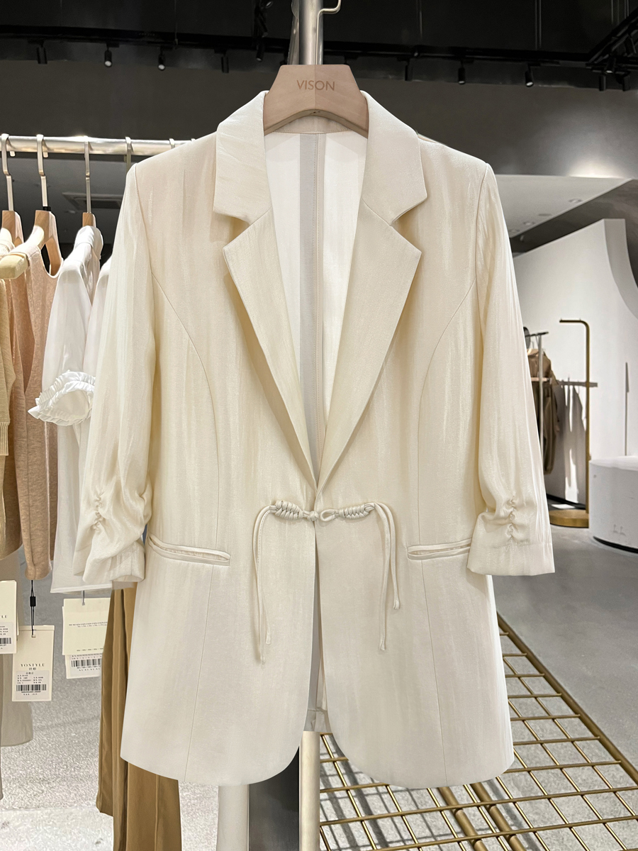 Light Beige Chinese Style Women's Suit Jacket - Thin Draped Fashionable Trendy Summer 2025 Small Suit for Elegant Looks Light Beige Chinese Style Women's Suit Jacket - Thin Draped Fashionable Trendy Summer 2025 Small Suit for Elegant Looks