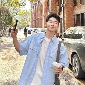 Light Blue Multi-Pocket Short Sleeve Shirt for Men and Women - Casual Loose Summer Workwear Top