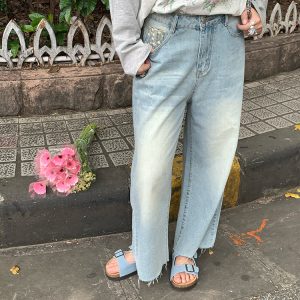 Light Blue Retro Distressed Straight Leg Jeans for Women - Vintage Summer Loose High Waist Daisy Print Pants