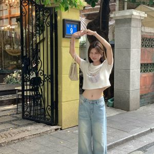 Light Blue Retro Distressed Straight Leg Jeans for Women - Vintage Summer Loose High Waist Daisy Print Pants