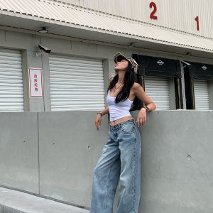 Light Blue Washed Denim Jeans - Low Waist Style, 90s Inspired, Casual Everyday Look, Perfect for Lazy Mornings