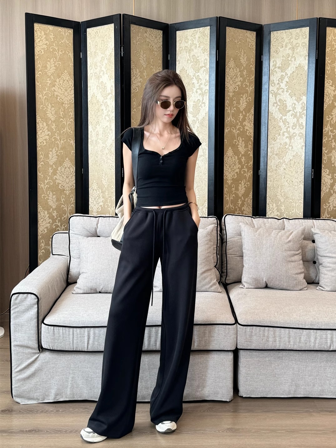 Light Fabric Summer Heart Collar Short Sleeve Slim T-Shirt & Low-Waist Draped Wide-Leg Pants Set for Women - Y2K Style Light Fabric Summer Heart Collar Short Sleeve Slim T-Shirt & Low-Waist Draped Wide-Leg Pants Set for Women - Y2K Style