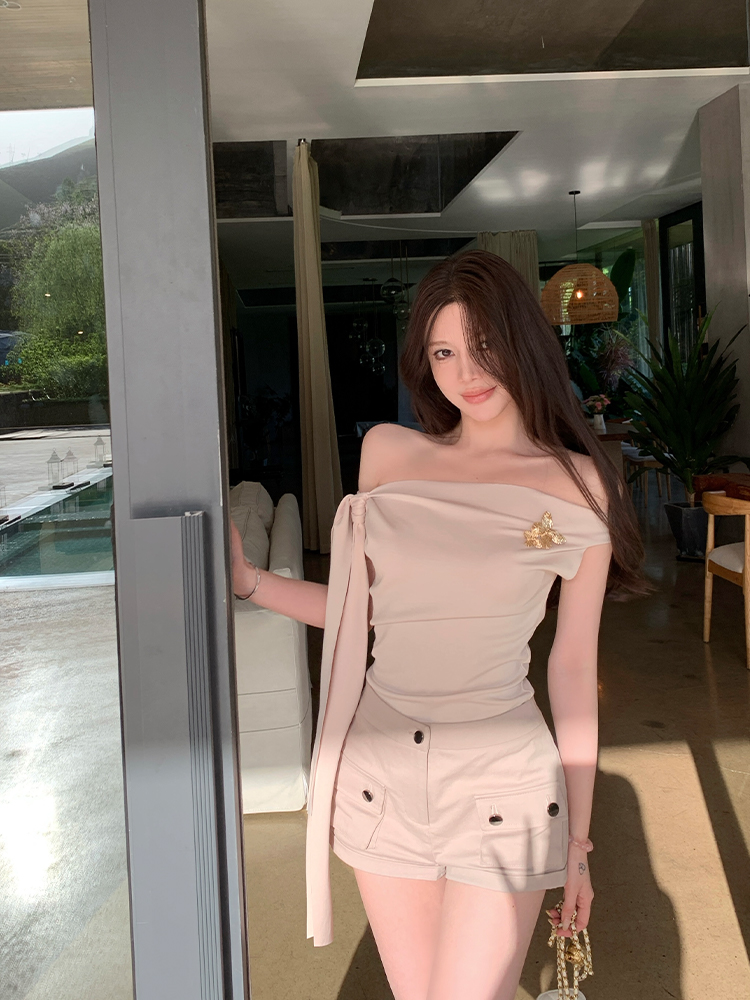 Light Jasmine Off-Shoulder Tie Strap Sleeveless T-Shirt for Women - Summer Temperament, Pure Desire, Y2K Style Top Light Jasmine Off-Shoulder Tie Strap Sleeveless T-Shirt for Women - Summer Temperament, Pure Desire, Y2K Style Top