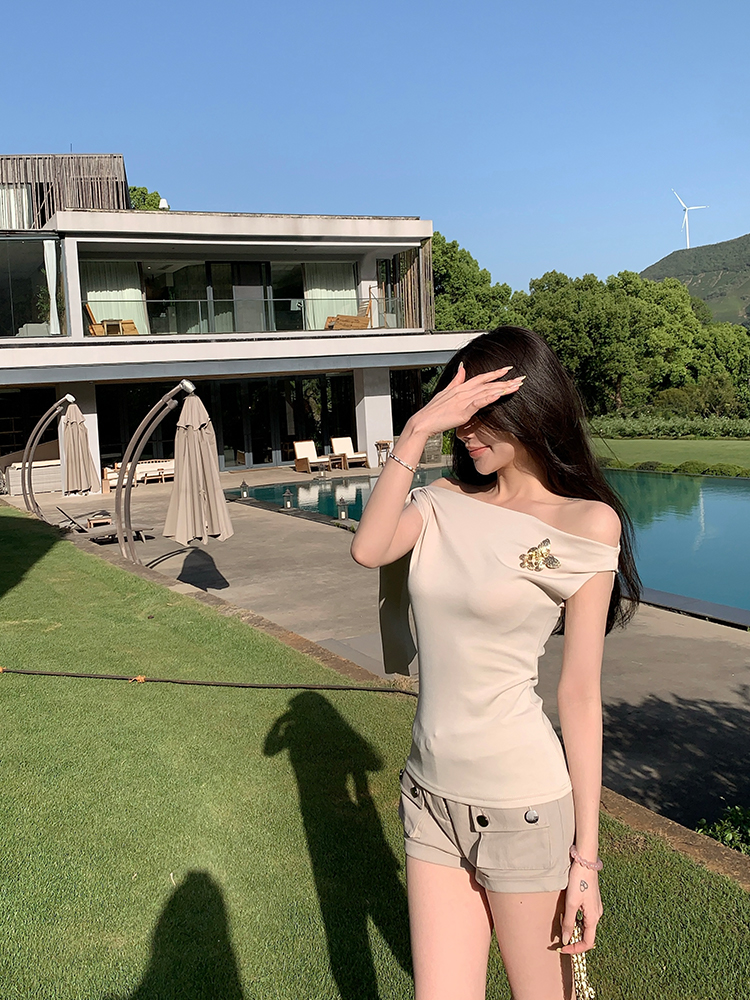 Light Jasmine Off-Shoulder Tie Strap Sleeveless T-Shirt for Women - Summer Temperament, Pure Desire, Y2K Style Top Light Jasmine Off-Shoulder Tie Strap Sleeveless T-Shirt for Women - Summer Temperament, Pure Desire, Y2K Style Top