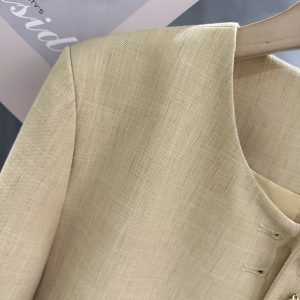 Light Khaki French-Style Short Blazer for Women, Spring Autumn 2025, Chic Mature Top, Korean Style Fashion