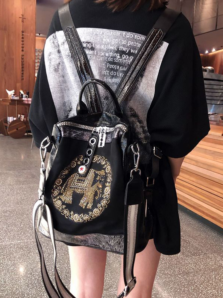 Light Luxury Fashion Backpack for Women - Large Capacity Dual-Use Shoulder Bag, High-End Commuting Style Light Luxury Fashion Backpack for Women - Large Capacity Dual-Use Shoulder Bag, High-End Commuting Style