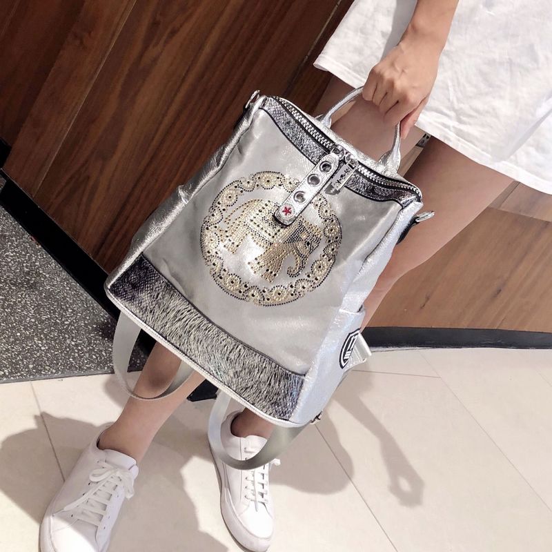 Light Luxury Fashion Backpack for Women - Large Capacity Dual-Use Shoulder Bag, High-End Commuting Style Light Luxury Fashion Backpack for Women - Large Capacity Dual-Use Shoulder Bag, High-End Commuting Style