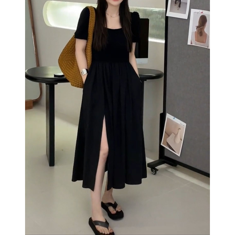 Light Luxury Plus-Size Little Black Dress, French Hepburn Style, Square Neck, Flattering Split Design for Curvy Figures, Summer Fashion