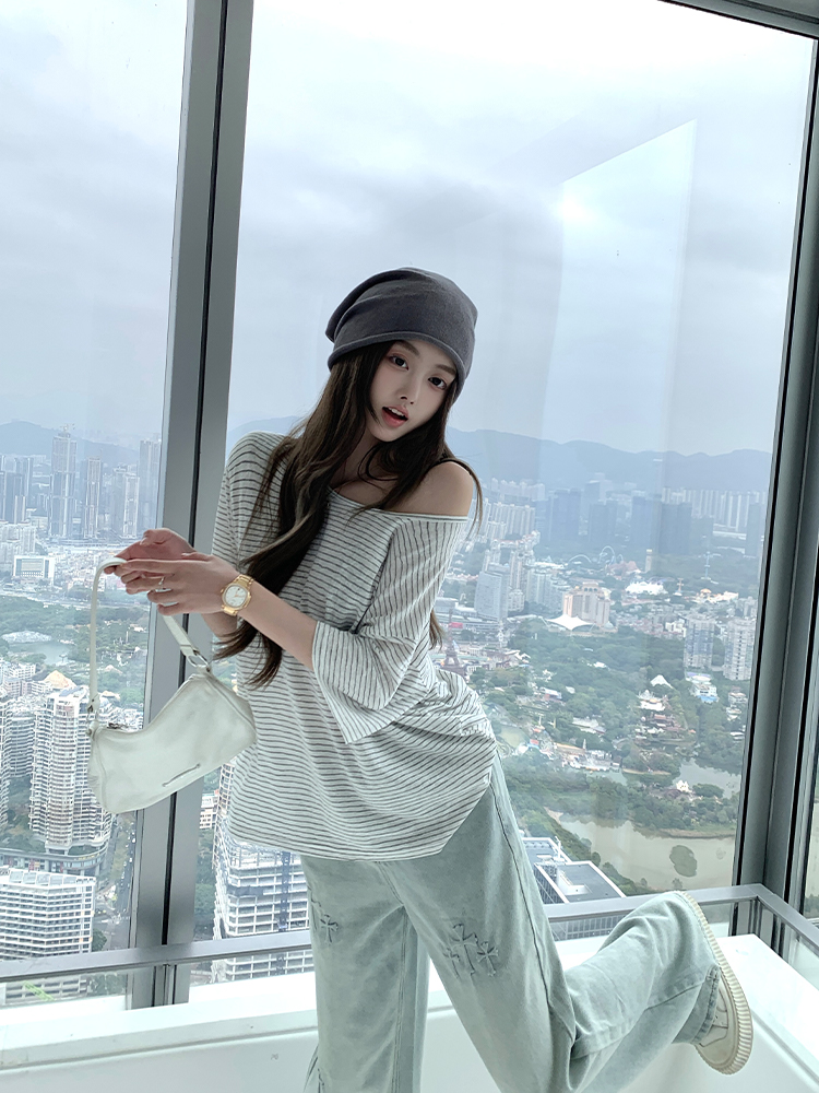 Light Oxygen Holiday Vintage Striped Short Sleeve T-Shirt for Women - Summer Casual Relaxed Round Neck Top, Y2K Style Light Oxygen Holiday Vintage Striped Short Sleeve T-Shirt for Women - Summer Casual Relaxed Round Neck Top, Y2K Style