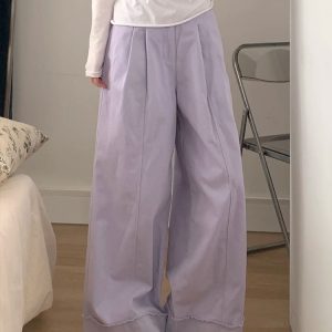 Light Purple Wide-Leg Cropped Jeans for Women - Plus Size, Loose Fit, Flattering for Pear-Shaped Figures, Trendy Casual Style
