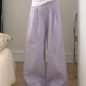 Light Purple Wide-Leg Cropped Jeans for Women - Plus Size, Loose Fit, Flattering for Pear-Shaped Figures, Trendy Casual Style