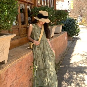 Light Spring Mountains Retro Floral Maxi Dress for Women - Loose V-Neck Sleeveless Long Dress, Perfect for Summer 90s & Y2K Style