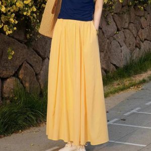 Light Yellow Pleated High-Waisted A-Line Long Skirt with Pockets, Zipper, Casual Parachute Style for a Slimming Effect