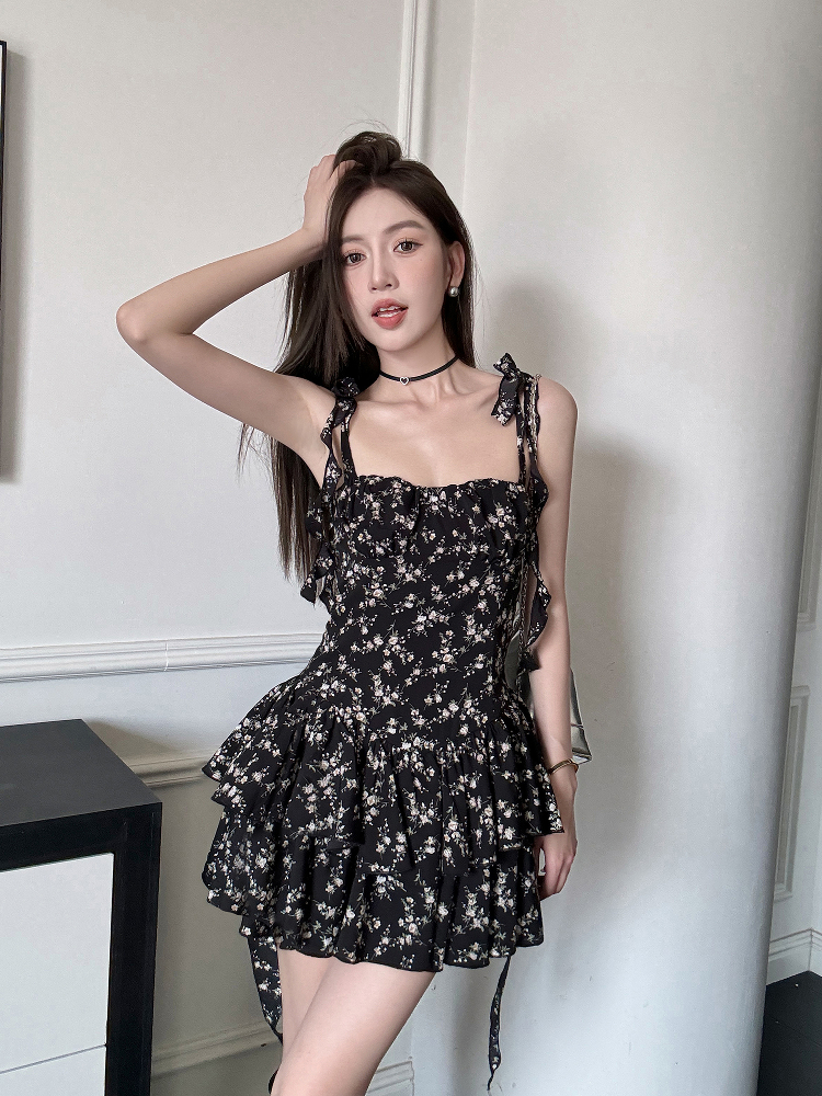 Lightweight Adjustable Black Floral Camisole Dress for Women - French Style, Waist-Cinching, Summer Tea Break Fashion Lightweight Adjustable Black Floral Camisole Dress for Women - French Style, Waist-Cinching, Summer Tea Break Fashion