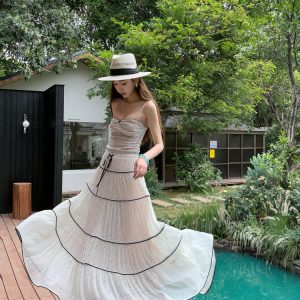 Lightweight Adjustable Lace Camisole and Flared Tulle Long Skirt Set for Summer Vacation, Boho Style