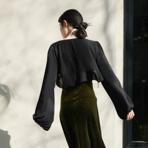 Lightweight Beaded Cardigan with Pipa Sleeves, Long-Sleeved Elegant Outerwear, Wrinkle-Resistant Short Jacket for Spring and Summer