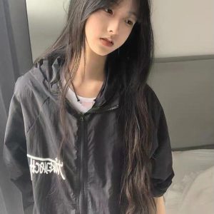 Lightweight Black Sun Protection Jacket for Women - American High Street Style, UV-Resistant, Quick-Drying, Breathable Spring/Summer Cardigan