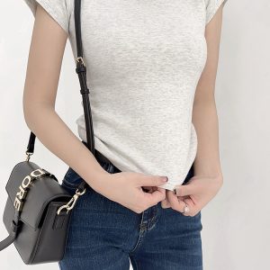 Lightweight Fitted Short Sleeve Round Neck T-Shirt for Women - Spring/Summer Basic Top, Perfect for Casual Outfits