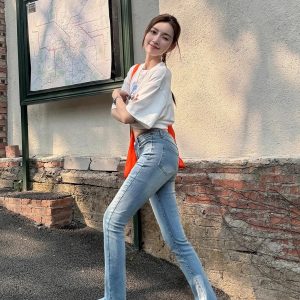 Lightweight Fleece Mid-Rise Slim Fit Flared Jeans for Women - Perfect for Spring and Autumn, Casual Chic Style