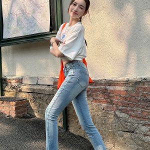 Lightweight Fleece Mid-Rise Slim Fit Flared Jeans for Women - Perfect for Spring and Autumn, Casual Chic Style