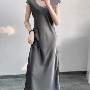 Lightweight Flowing Dress with Connected Sleeves, Diagonal Cut, Minimalist Style, Elegant Summer Slim-Fit, Mid-Length Skirt
