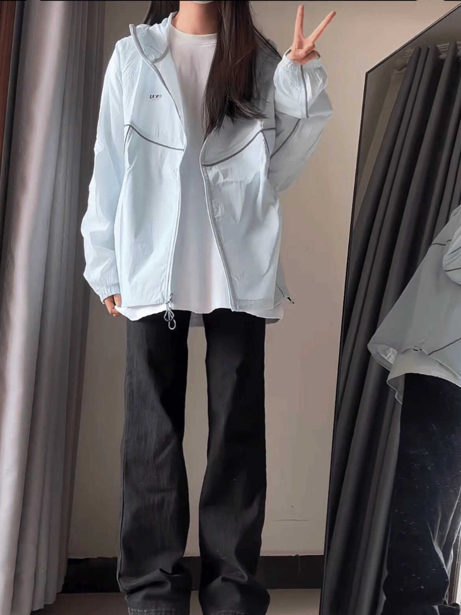 Lightweight Glacier Blue Sun Protection Jacket for Women - Breathable Air-Conditioned Cardigan, Quick-Drying Spring/Summer Outerwear Lightweight Glacier Blue Sun Protection Jacket for Women - Breathable Air-Conditioned Cardigan, Quick-Drying Spring/Summer Outerwear