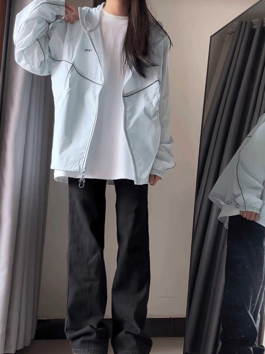 Lightweight Glacier Blue Sun Protection Jacket for Women - Breathable Air-Conditioned Cardigan, Quick-Drying Spring/Summer Outerwear Lightweight Glacier Blue Sun Protection Jacket for Women - Breathable Air-Conditioned Cardigan, Quick-Drying Spring/Summer Outerwear