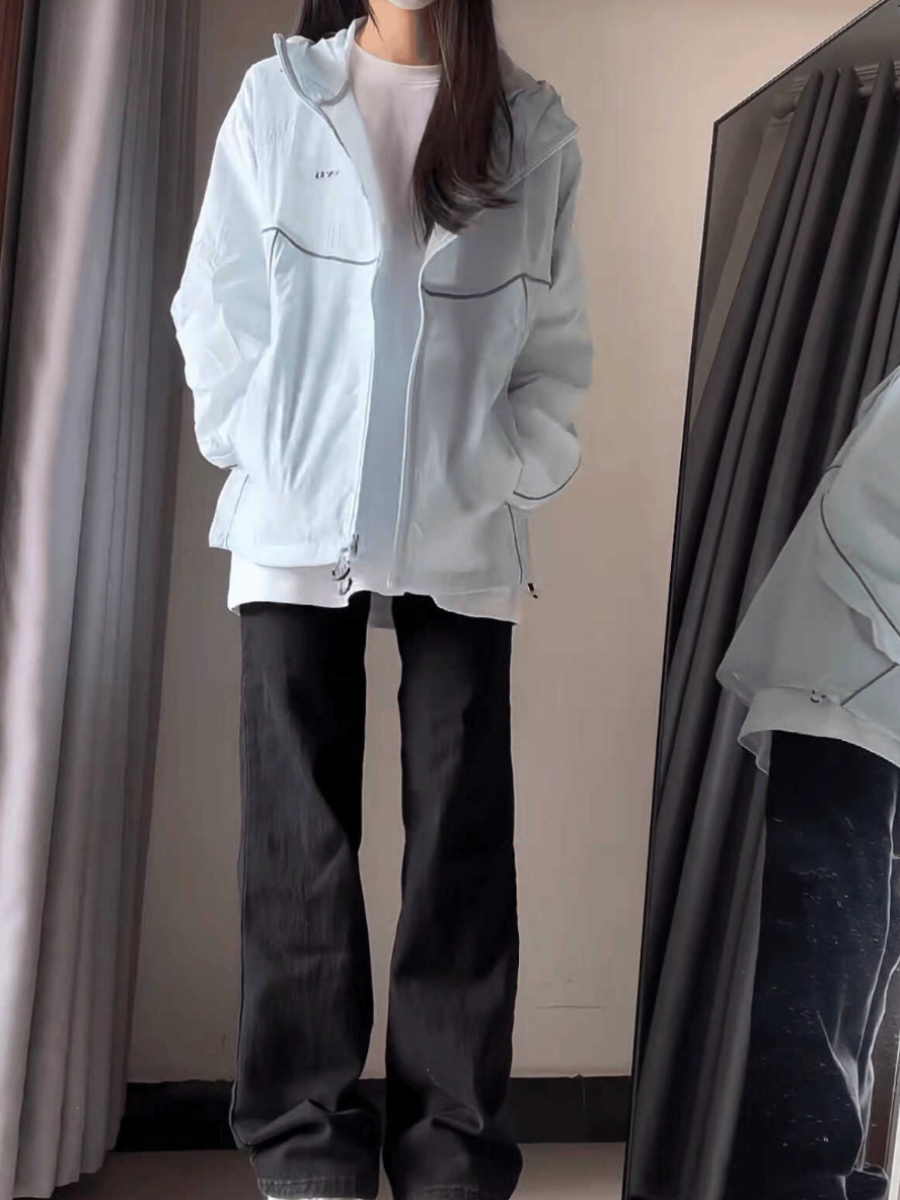 Lightweight Glacier Blue Sun Protection Jacket for Women - Breathable Air-Conditioned Cardigan, Quick-Drying Spring/Summer Outerwear Lightweight Glacier Blue Sun Protection Jacket for Women - Breathable Air-Conditioned Cardigan, Quick-Drying Spring/Summer Outerwear