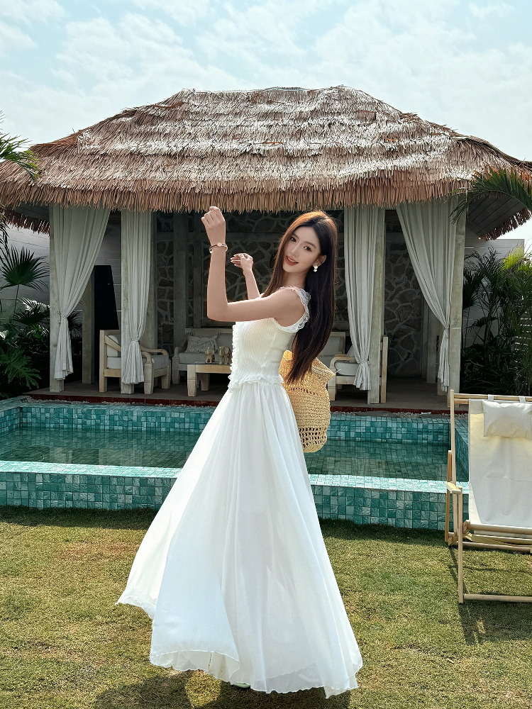 Lightweight High-Waisted A-Line Chiffon Skirt, Floor-Length, Slimming Design, Perfect for Spring and Summer Fashion Lightweight High-Waisted A-Line Chiffon Skirt, Floor-Length, Slimming Design, Perfect for Spring and Summer Fashion