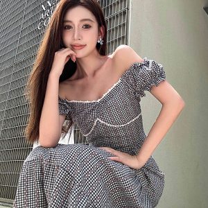 Lightweight High-Waisted Long Skirt Set with Checkered Short-Sleeve Top - Trendy 2-Piece Outfit for Summer Style
