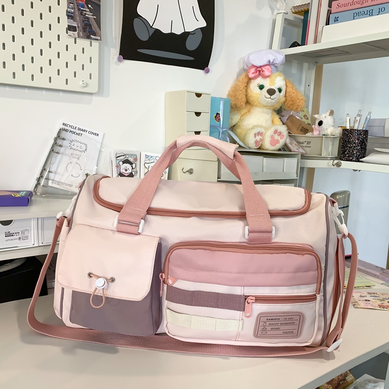 Lightweight Large Capacity Travel Handbag for Women - Stylish Storage Bag for Fitness, Maternity, and Short-Distance Journeys