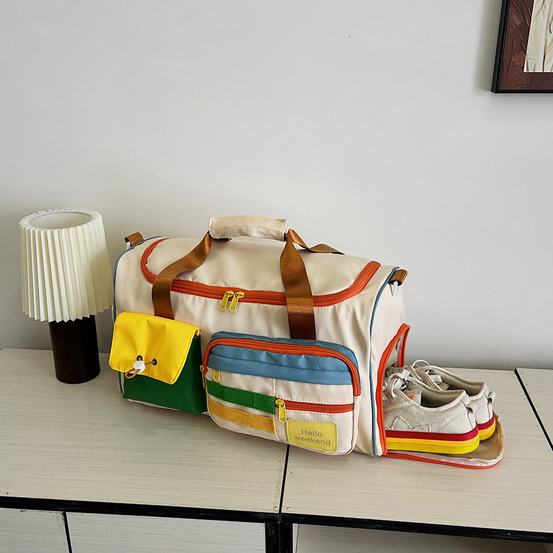 Lightweight Large Capacity Travel Tote Bag for Women - Versatile Gym, Maternity, and Weekend Trip Storage Bag