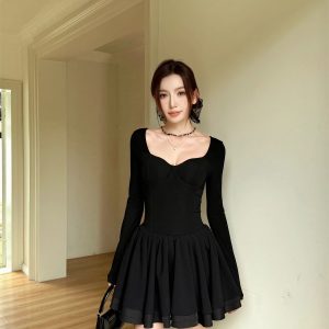 Lightweight Low Neckline Long Sleeve Puff Skirt Little Black Dress, Waist-Cinching Hepburn Style for Birthday Parties