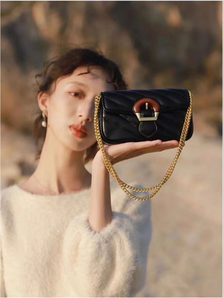 Lightweight Luxury Summer Women's Mini Crossbody Bag - Embroidered Chanel-Style Chain Bag, Versatile Fashion Accessory 2023 Lightweight Luxury Summer Women's Mini Crossbody Bag - Embroidered Chanel-Style Chain Bag, Versatile Fashion Accessory 2023