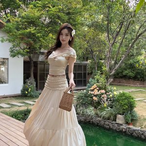 Lightweight One-Shoulder French Top with Ear-Shaped Ruffles and Elastic Long Skirt Set - Perfect for Summer Fashion