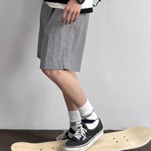 Lightweight Quick-Dry Sports Shorts for Men and Women - Breathable Casual Versatile Five-Point Pants for Summer Outdoor Activities