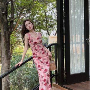 Lightweight Rose Pink Chiffon Dress, Slimming V-Neck High-Waisted Long Dress for Summer Vacation, Elegant Floor-Length Style