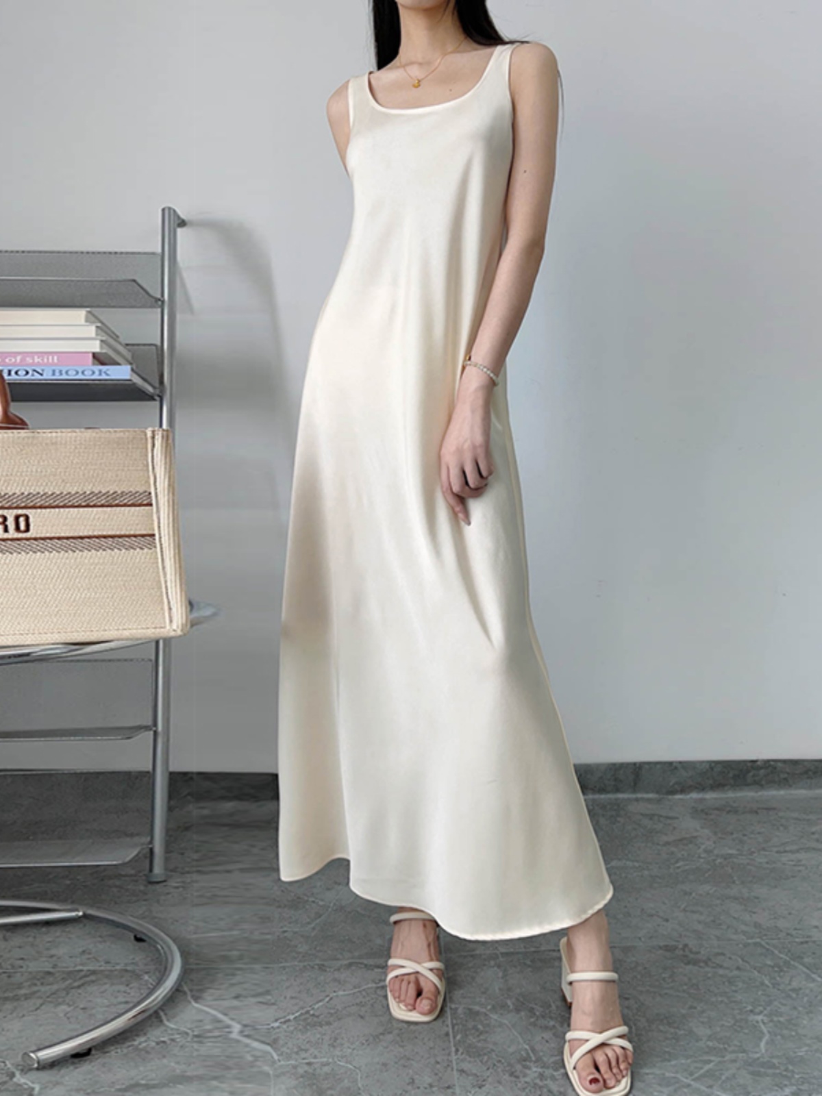 Lightweight Slant-Cut Vest Dress for Women - Slimming Satin Sleeveless Layer, Wrinkle-Resistant, Perfect for Spring and Summer. Lightweight Slant-Cut Vest Dress for Women - Slimming Satin Sleeveless Layer, Wrinkle-Resistant, Perfect for Spring and Summer.