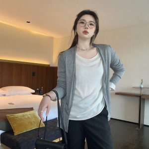 Lightweight Summer Cardigan Vest - Effortless Slimming Jacket for Sun Protection, Easy Wear, Comfortable Style