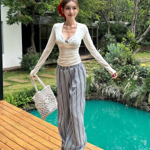 Lightweight Summer Sun-Protective White T-Shirt with Checkered Wide-Leg Pants Vacation Outfit for Women