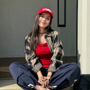 Lightweight U-Shaped Wide Shoulder Strap Vest with Chest Pads - Versatile Casual Women's Fashion for Spring and Summer