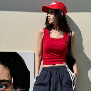 Lightweight U-Shaped Wide Shoulder Strap Vest with Chest Pads - Versatile Casual Women's Fashion for Spring and Summer