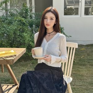 Lightweight V-Neck Knit Cardigan, Ribbed Ice Silk Short Outerwear, Sun Protection Cover-Up Top for Spring and Summer Fashion